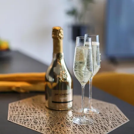 Apartment Borgo Marina - By The Sea